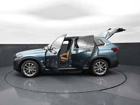 Used 2025 BMW X5 xDrive40i w/ Climate Comfort Package AWD/4WD image 42