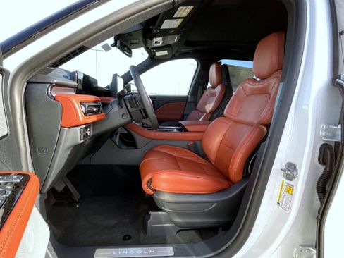 New 2026 Lincoln Aviator Reserve image 10