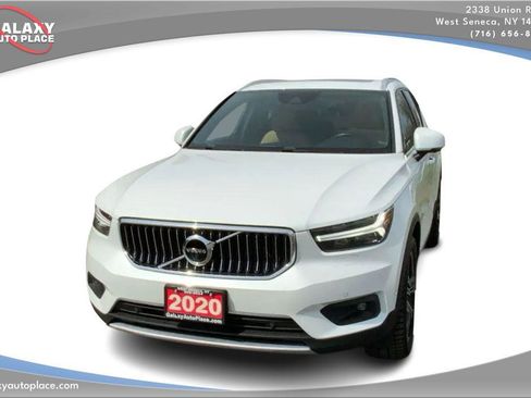 Used 2020 Volvo XC40 T5 Inscription image 2