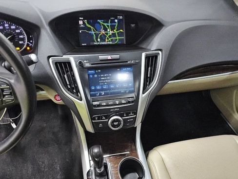 Used 2018 Acura TLX w/ Technology Package FWD image 4