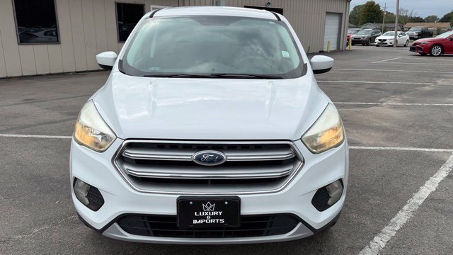 Used 2017 Ford Escape SE AWD/4WD image 9