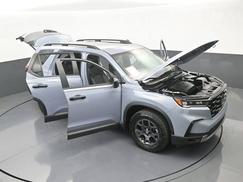 Used 2023 Honda Pilot TrailSport image 79