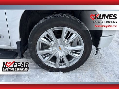 Used 2024 Chevrolet Silverado 1500 High Country w/ High Country Premium Package AWD/4WD image 15