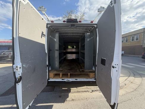 Used 2022 RAM ProMaster 2500 FWD image 14