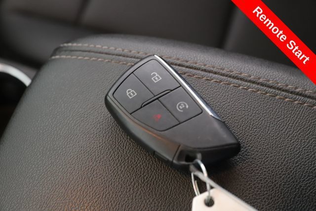 Used 2023 GMC Canyon Elevation w/ Elevation Premium Package AWD/4WD image 3