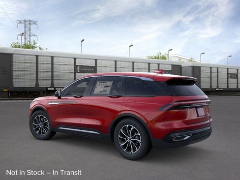 New 2026 Lincoln Nautilus Premier AWD/4WD image 4