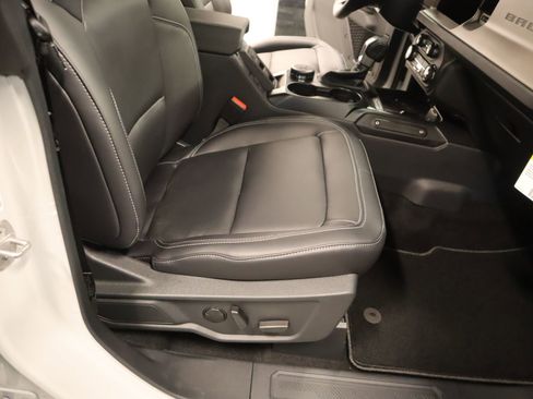 New 2026 Ford Bronco Outer Banks image 16