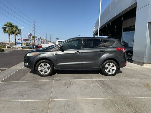 Used 2016 Ford Escape SE FWD image 4