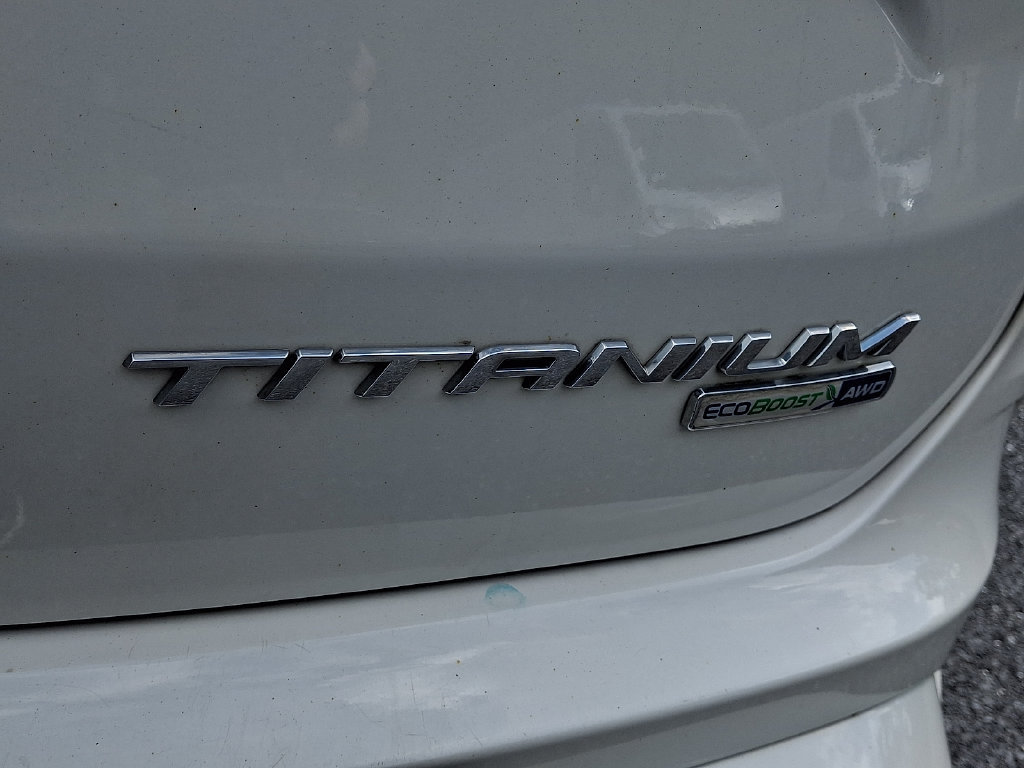 Used 2020 Ford Edge Titanium w/ Equipment Group 301A AWD/4WD image 31