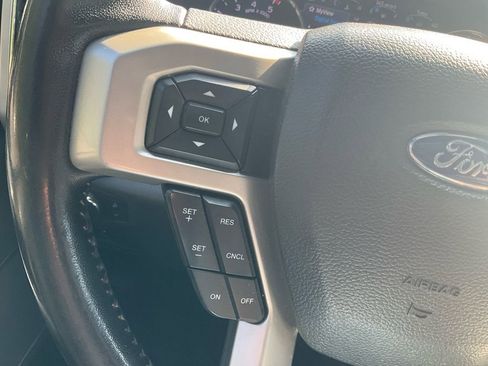 Used 2022 Ford F350 Lariat w/ Lariat Value Package AWD/4WD image 17