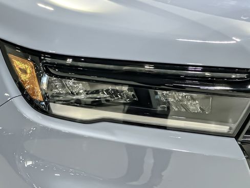 Used 2024 Honda Pilot TrailSport image 12
