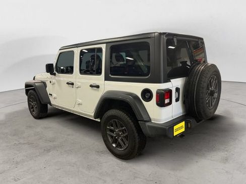 Used 2024 Jeep Wrangler Unlimited Sport AWD/4WD image 6