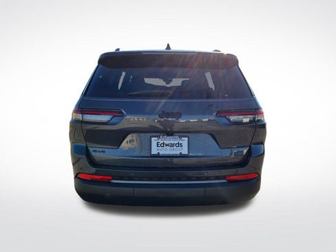 New 2026 Jeep Grand Cherokee L 4WD image 5