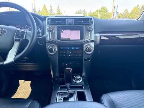 Used 2017 Toyota 4Runner Limited AWD/4WD image 25