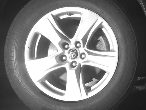 Used 2025 Toyota Highlander LE image 13