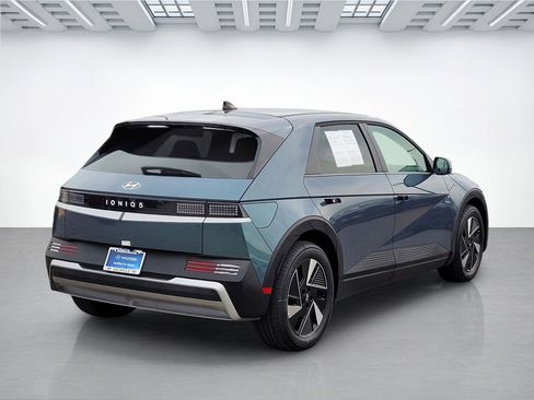Certified 2026 Hyundai Ioniq 5 SEL RWD image 11