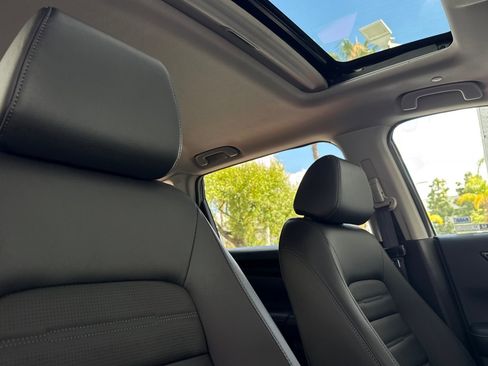 Used 2025 Honda CR-V EX-L image 14