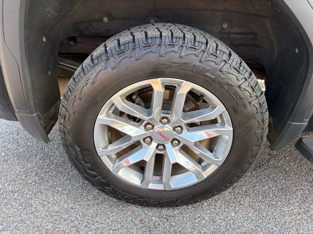 Used 2019 GMC Sierra 1500 SLT w/ SLT Premium Plus Package AWD/4WD image 11