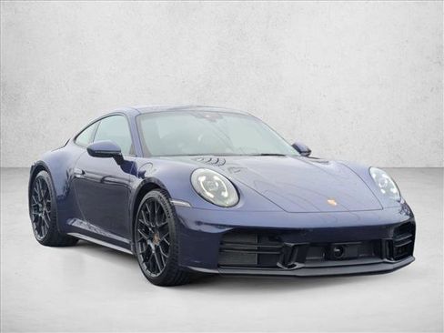 Used 2025 Porsche 911 Carrera image 3