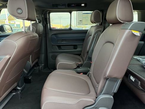 New 2025 Volkswagen ID. Buzz Pro S Plus image 18