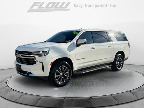 Used 2021 Chevrolet Suburban LT w/ LT Signature Package AWD/4WD image 4