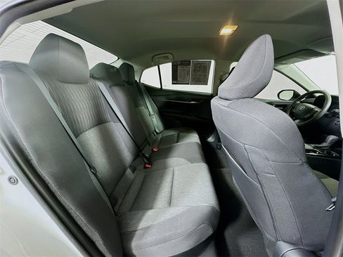 Used 2025 Toyota Camry LE image 11