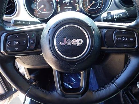 Used 2021 Jeep Wrangler Sport AWD/4WD image 12