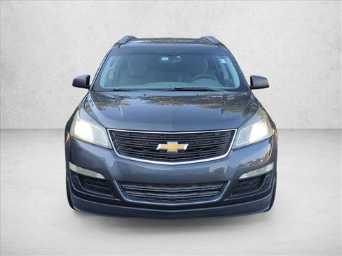 Used 2014 Chevrolet Traverse LS FWD image 2