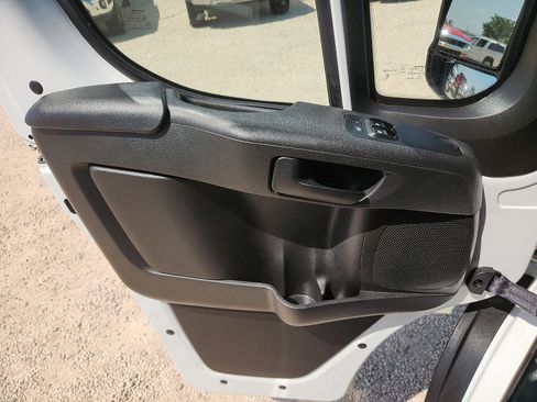 Used 2025 RAM ProMaster 2500 w/ U-Haul Equipment Group FWD image 13