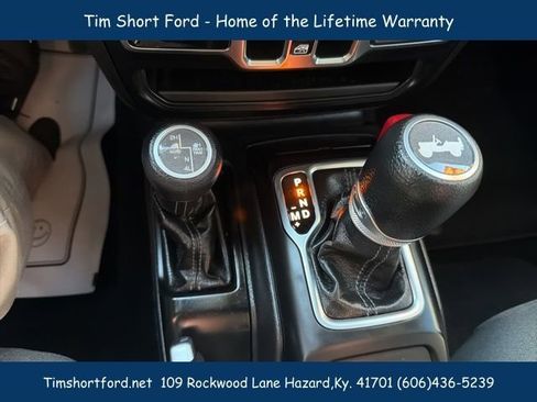 Used 2024 Jeep Wrangler Unlimited w/ Convenience Group image 14