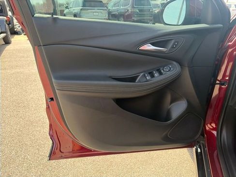 Used 2024 Buick Encore GX Sport Touring image 22