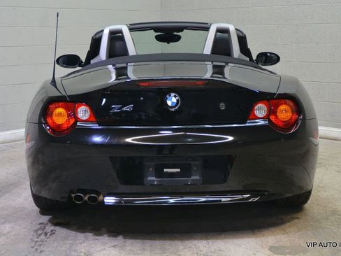 Used 2003 BMW Z4 2.5i image 12