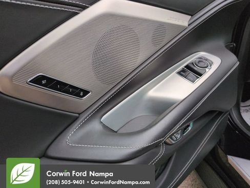 Used 2021 Chevrolet Corvette Stingray Premium Cpe w/ Z51 Performance Package RWD image 11