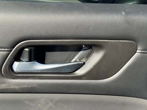 New 2025 Nissan Pathfinder SL image 14