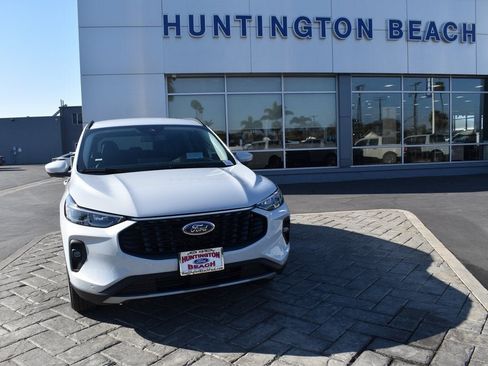 New 2025 Ford Escape Base w/ PHEV Premium Package image 23