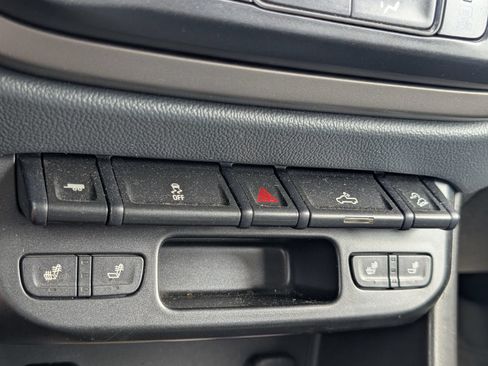 Used 2016 Chevrolet Colorado Z71 AWD/4WD image 13
