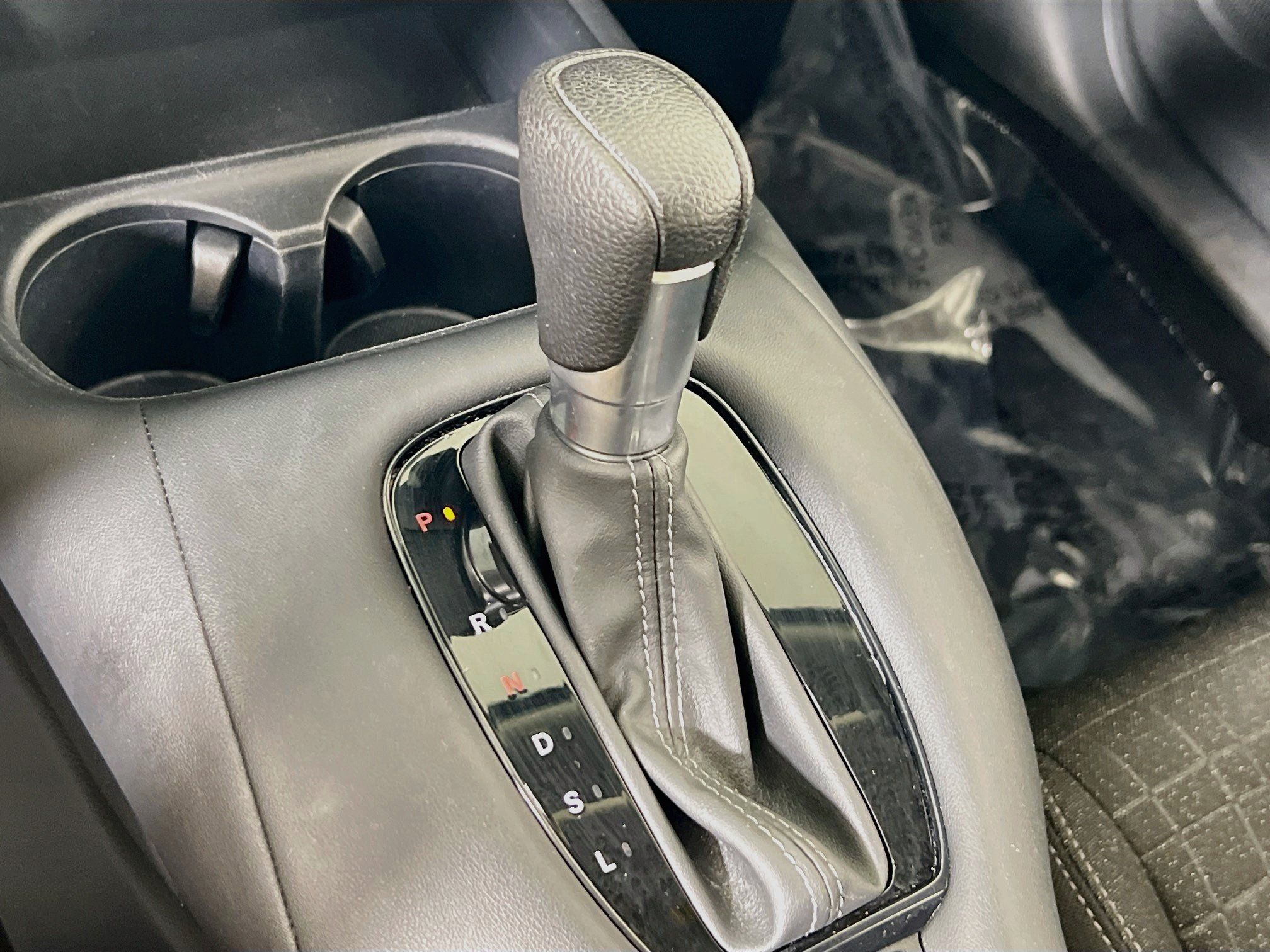 Used 2023 Honda HR-V LX image 16