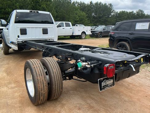 New 2025 RAM 5500 Tradesman image 10