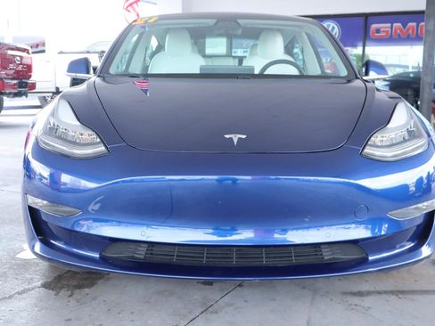 Used 2020 Tesla Model 3 Long Range AWD/4WD image 11