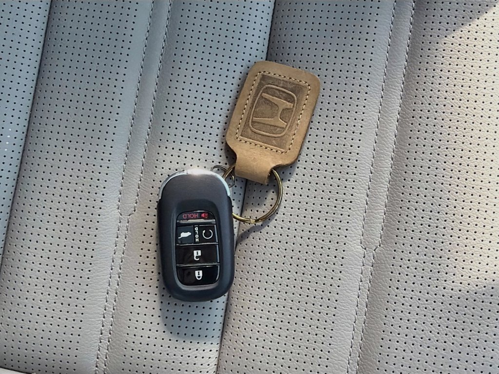 Used 2025 Honda CR-V EX-L image 35