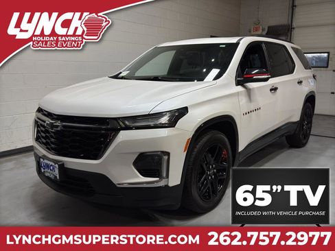 Used 2024 Chevrolet Traverse Premier image 1