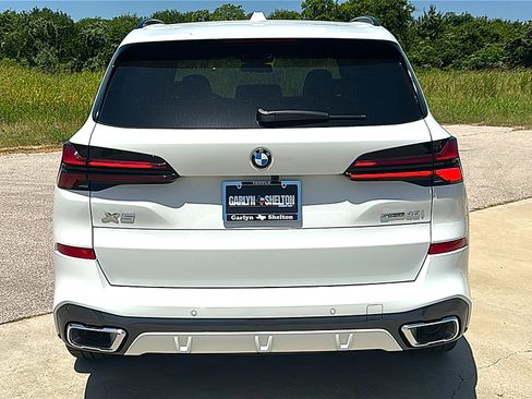 New 2026 BMW X5 sDrive40i w/ M Sport Package RWD image 7