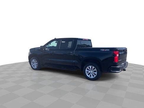 Used 2020 Chevrolet Silverado 1500 Custom w/ Custom Value Package AWD/4WD image 6