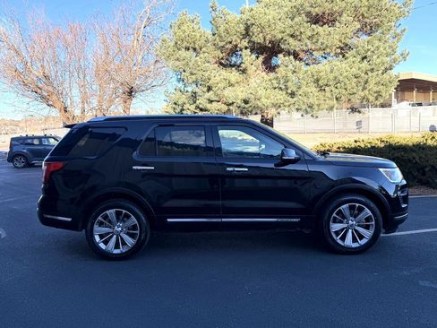 Used 2018 Ford Explorer Limited image 8