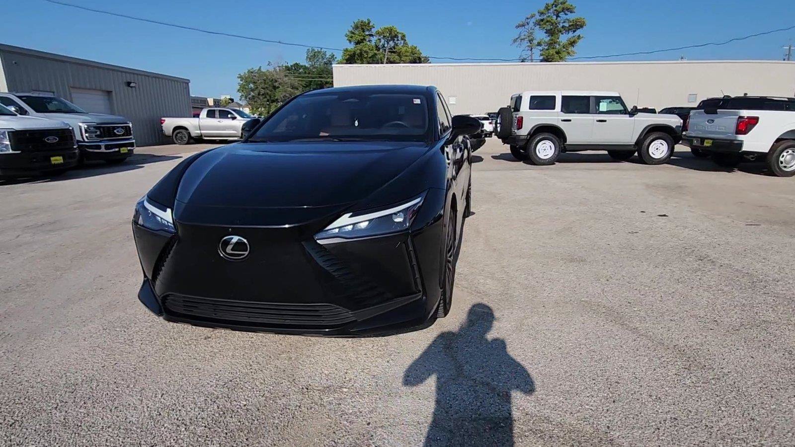 Used 2023 Lexus RZ 450e Premium w/ Accessory Package (2T) AWD/4WD image 3