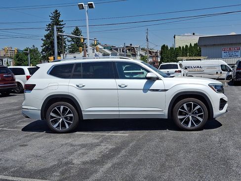 Used 2026 Volkswagen Atlas SEL Premium R-Line AWD/4WD image 8