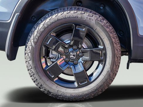 Used 2024 Honda Ridgeline Black Edition image 14