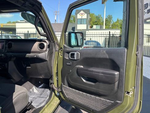 Used 2021 Jeep Wrangler Unlimited Sport image 25