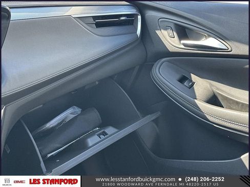 Used 2024 Buick Encore GX Preferred AWD/4WD image 33