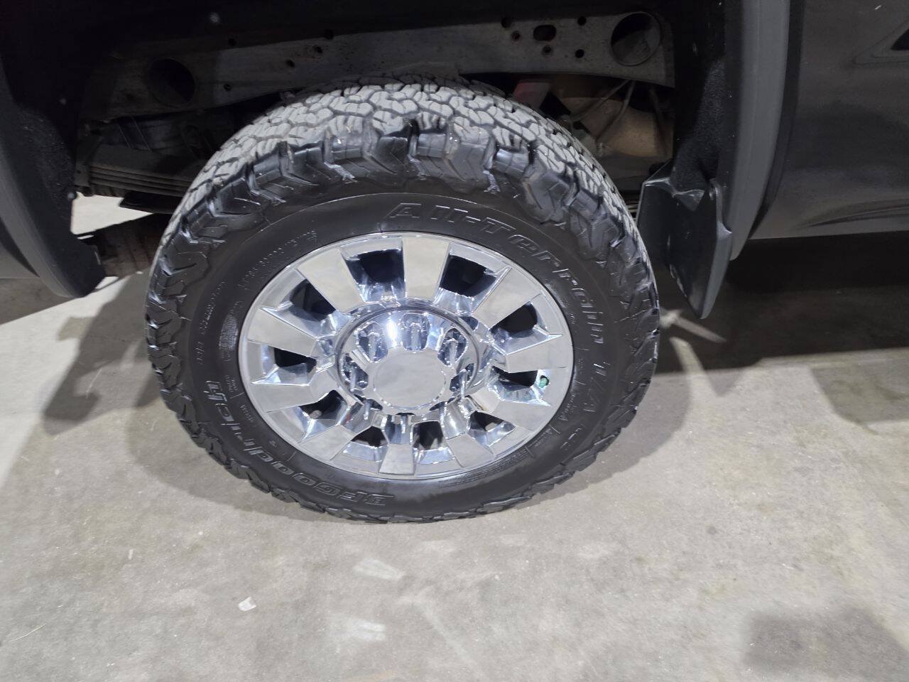 Used 2016 GMC Sierra 2500 Denali w/ Duramax Plus Package AWD/4WD image 24